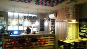 restaurante-les-mauvais-garçons-barra-te-veo-en-madrid.jpg