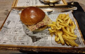 Las-mejorer-hamburguesas-de-madrid-la-bistroteca-te-veo-en-madrid.jpg