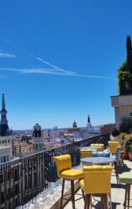 restaurante-dani-brasserie-hotel-four-seasons-lateral-terraza-te-veo-en-madrid.jpg