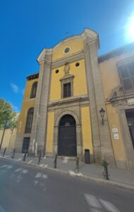 hospital-vot-vinculado-orden-franciscana-fachas-capilla-te-veo-en-madrid.jpg