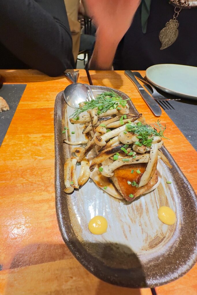 Corvina fuera de carta, restaurante Toga