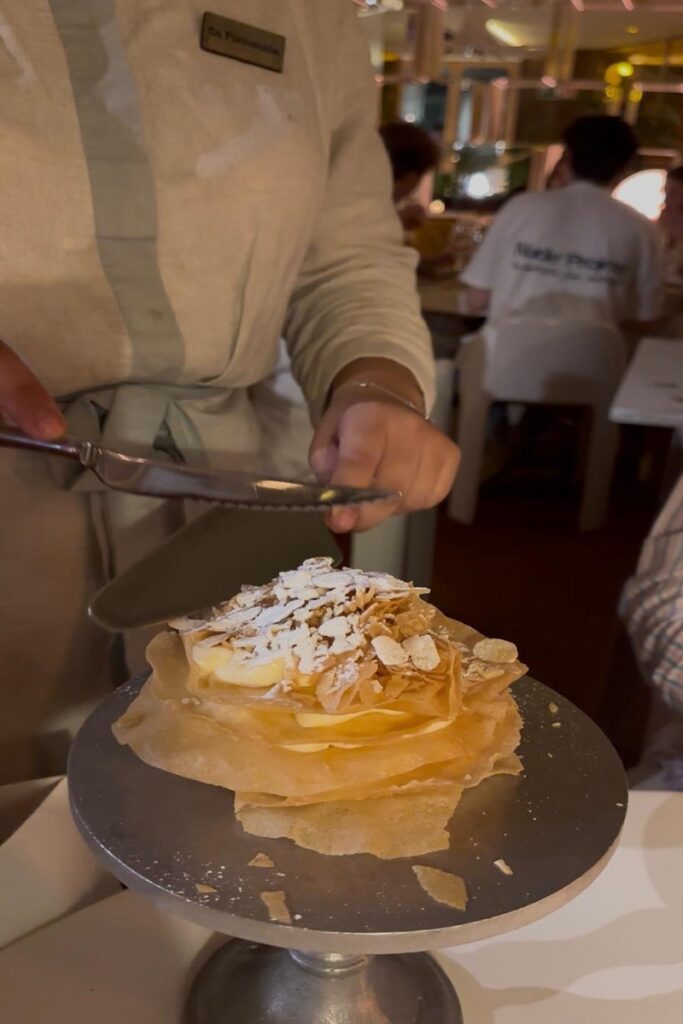 Le Club Sushita, tarta árabe