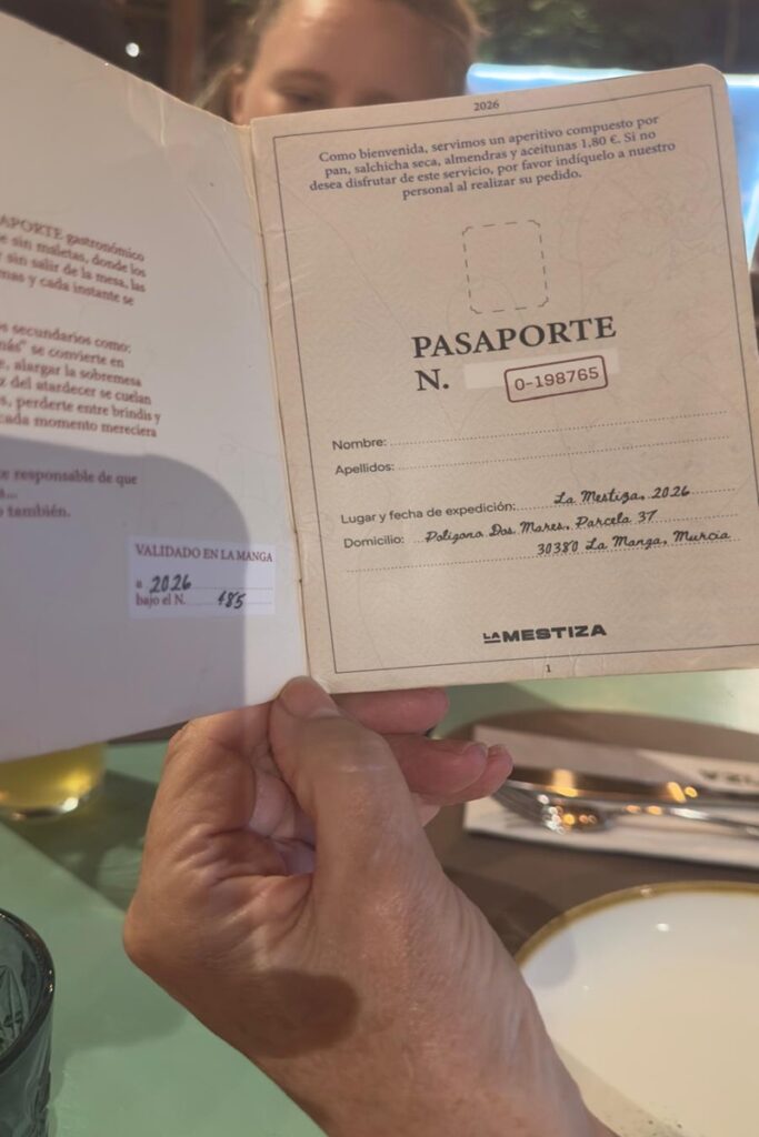 La carta de la Mestiza es como un pasaporte