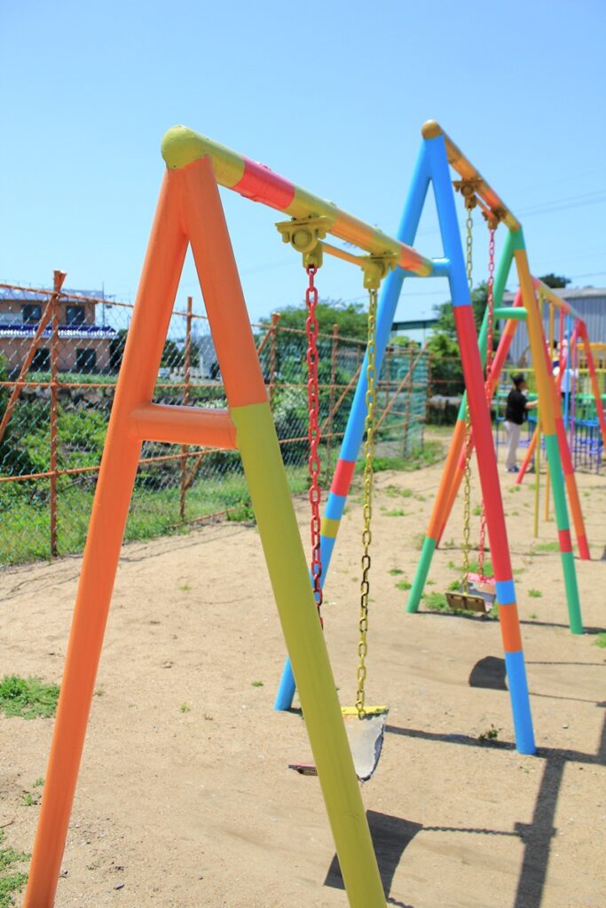 Los perros no pueden entrar en parques infantiles ni de mayores