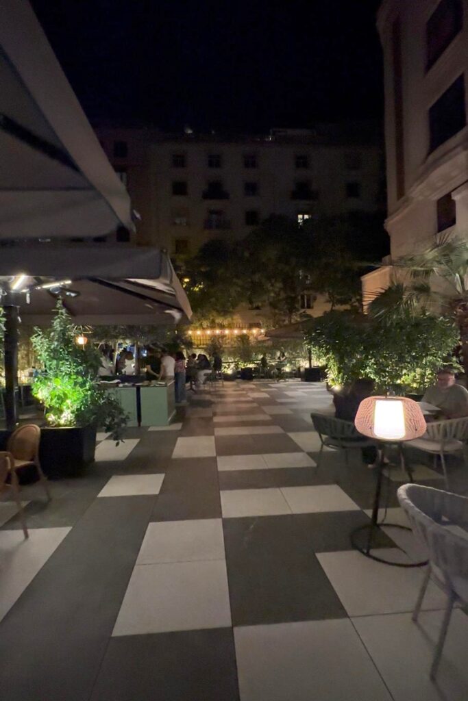 Terraza del restaurante La Casa de Fox