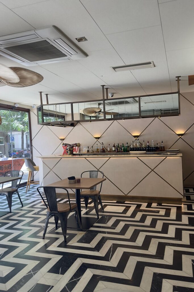 Restaurante Benarés barra