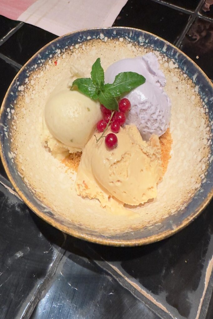 Trío de helados, restaurante Raimunda